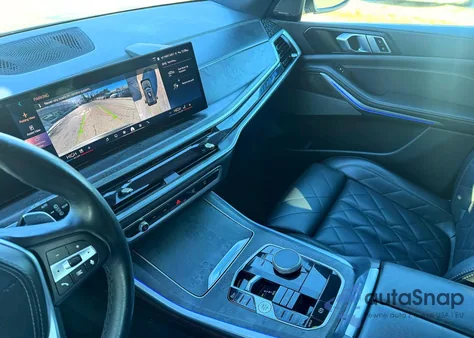 2024 BMW X5 xDrive40I z USA, uszkodzony, nr VIN 5UX23EU07R9T67105